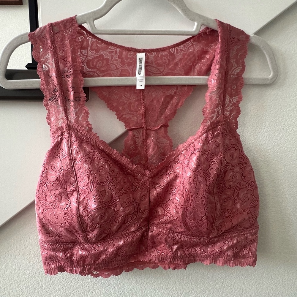Zenana Outfitters Lacy Bralette